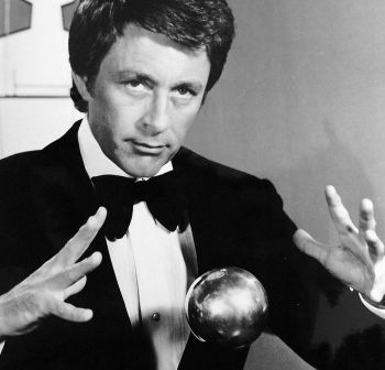 Je n’ai pas de baguette magique et pourtant je vous transforme en modèle photo ! - Bill Bixby dans la série ’’The Magician’’ -