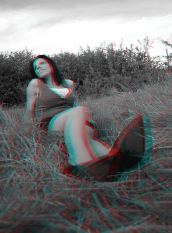 Stéphanie, complete view (red + cyan)
