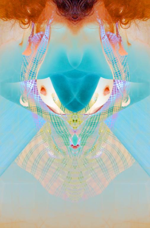 Montage Rorschach Osé 06 Femme fantômatique ©AbsurdePhoton