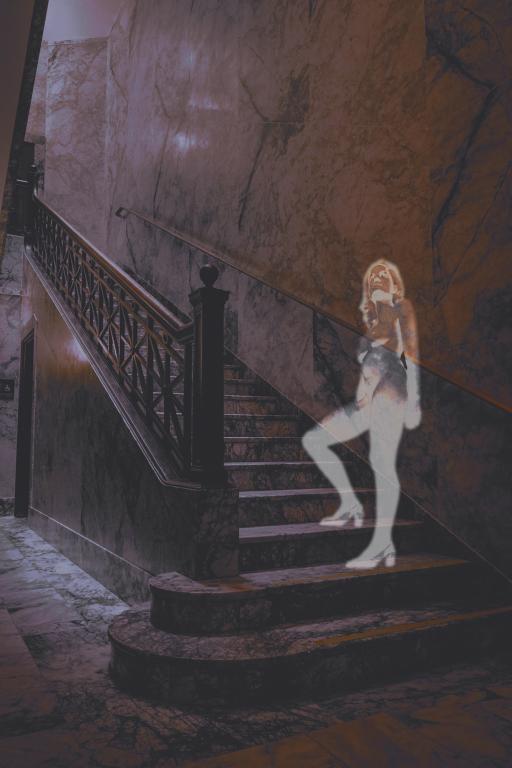 Montages Fantastique 008 Fantôme Escalier ©AbsurdePhoton